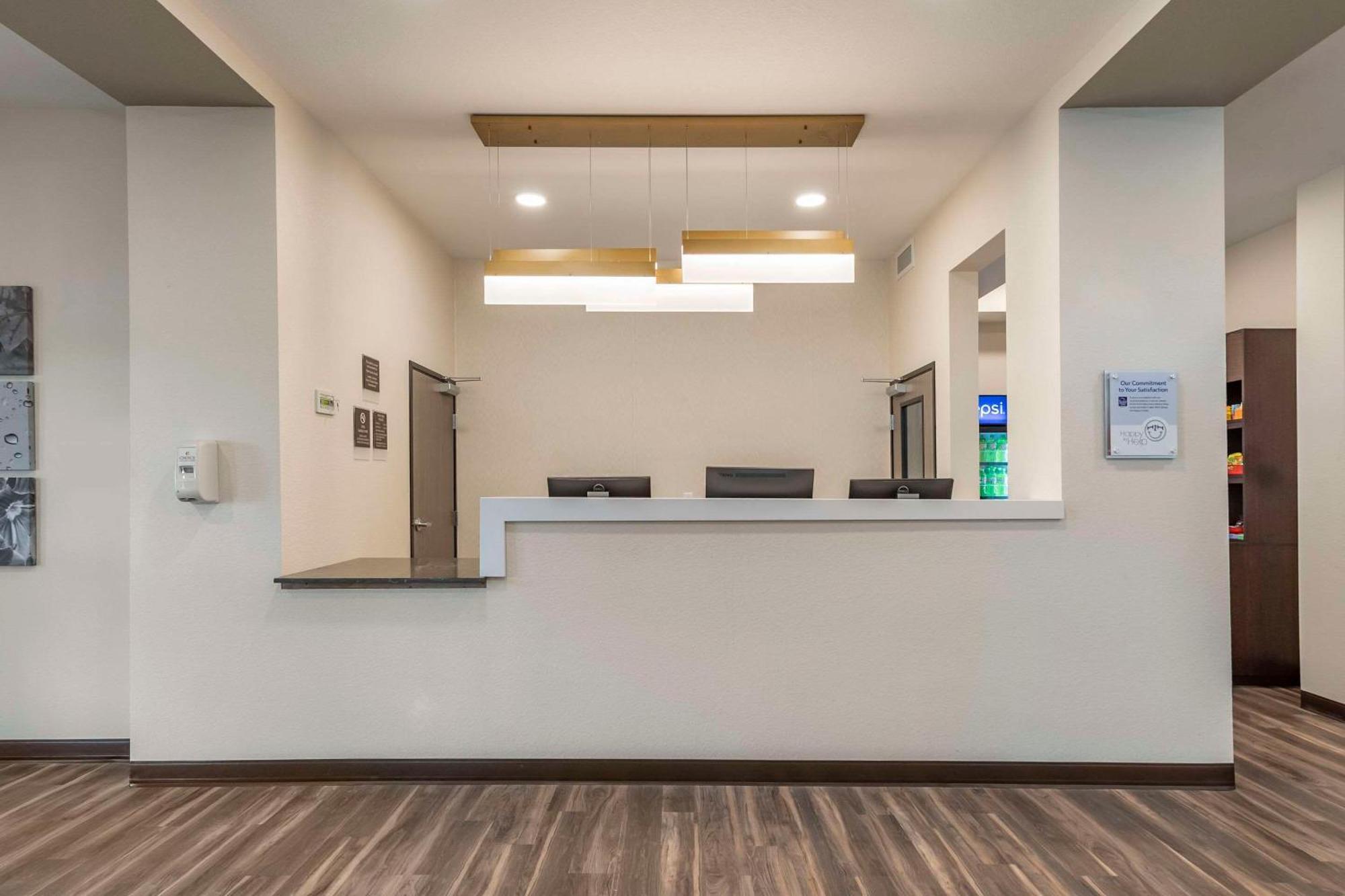 Sleep Inn & Suites Milwaukee-Franklin Franklin  Екстериор снимка